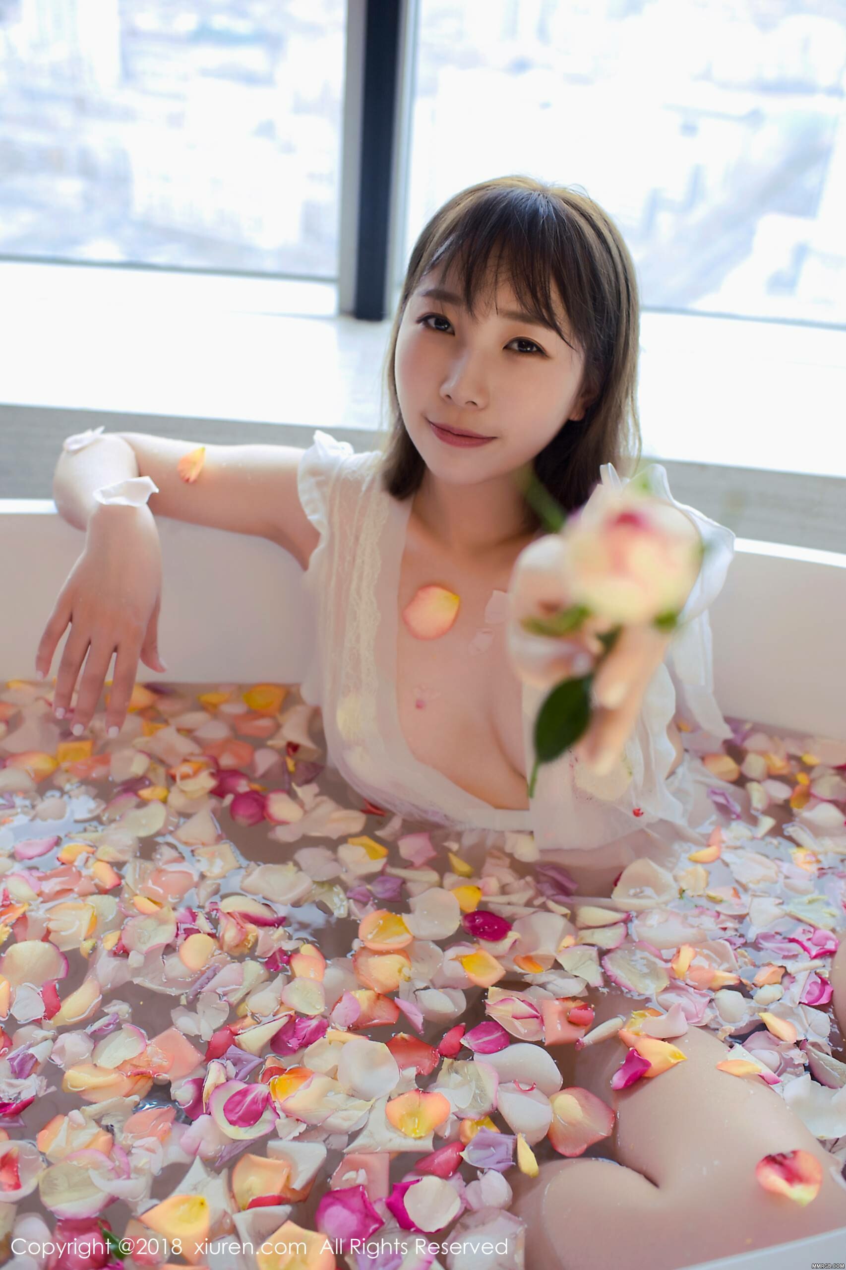 图片[20]-[XiuRen秀人网] 2018.04.16 No.981 枝恩-秀人集