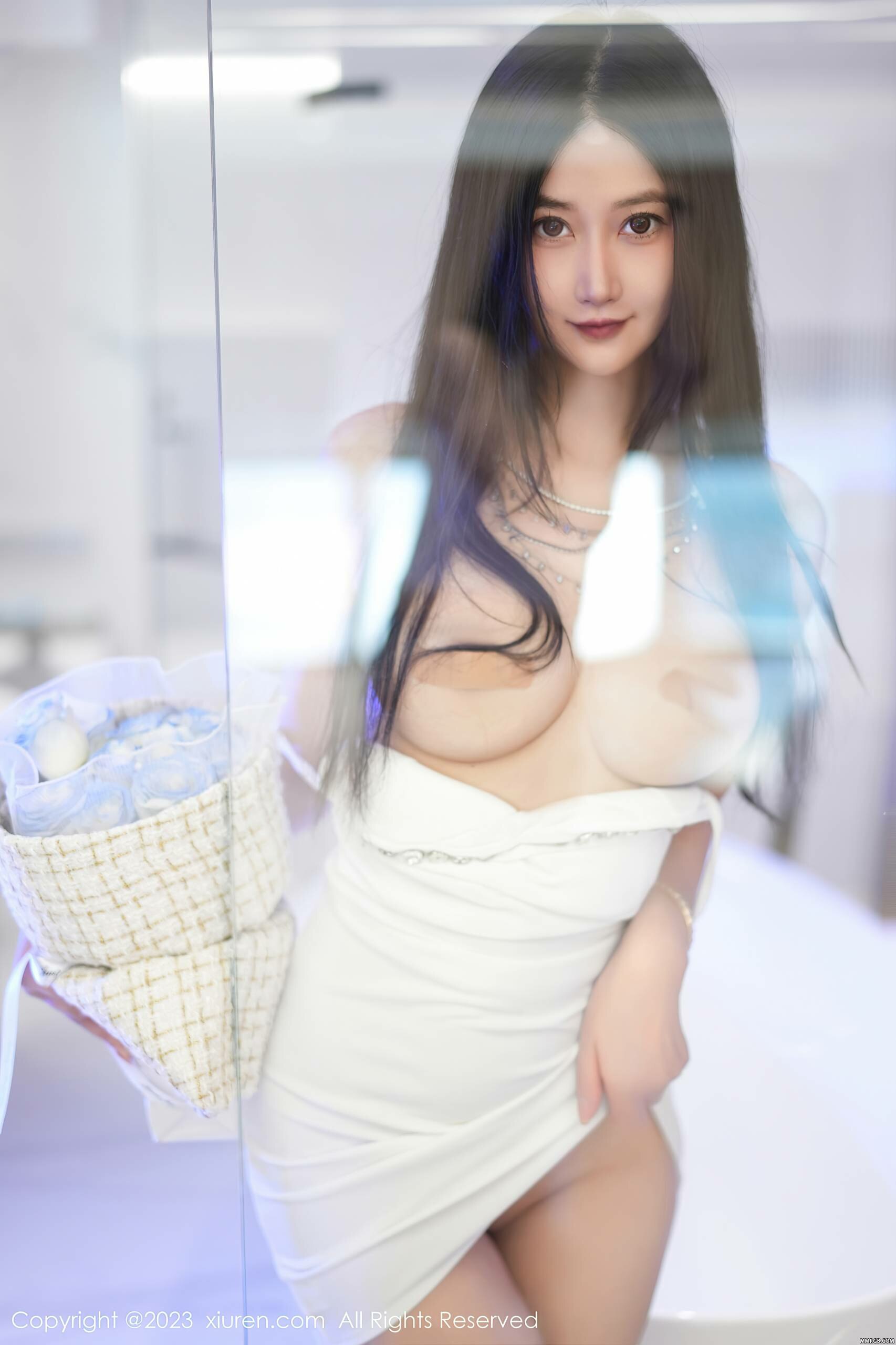 图片[24]-[XiuRen秀人网] 2023.09.27 No.7447 laura阿姣-秀人集