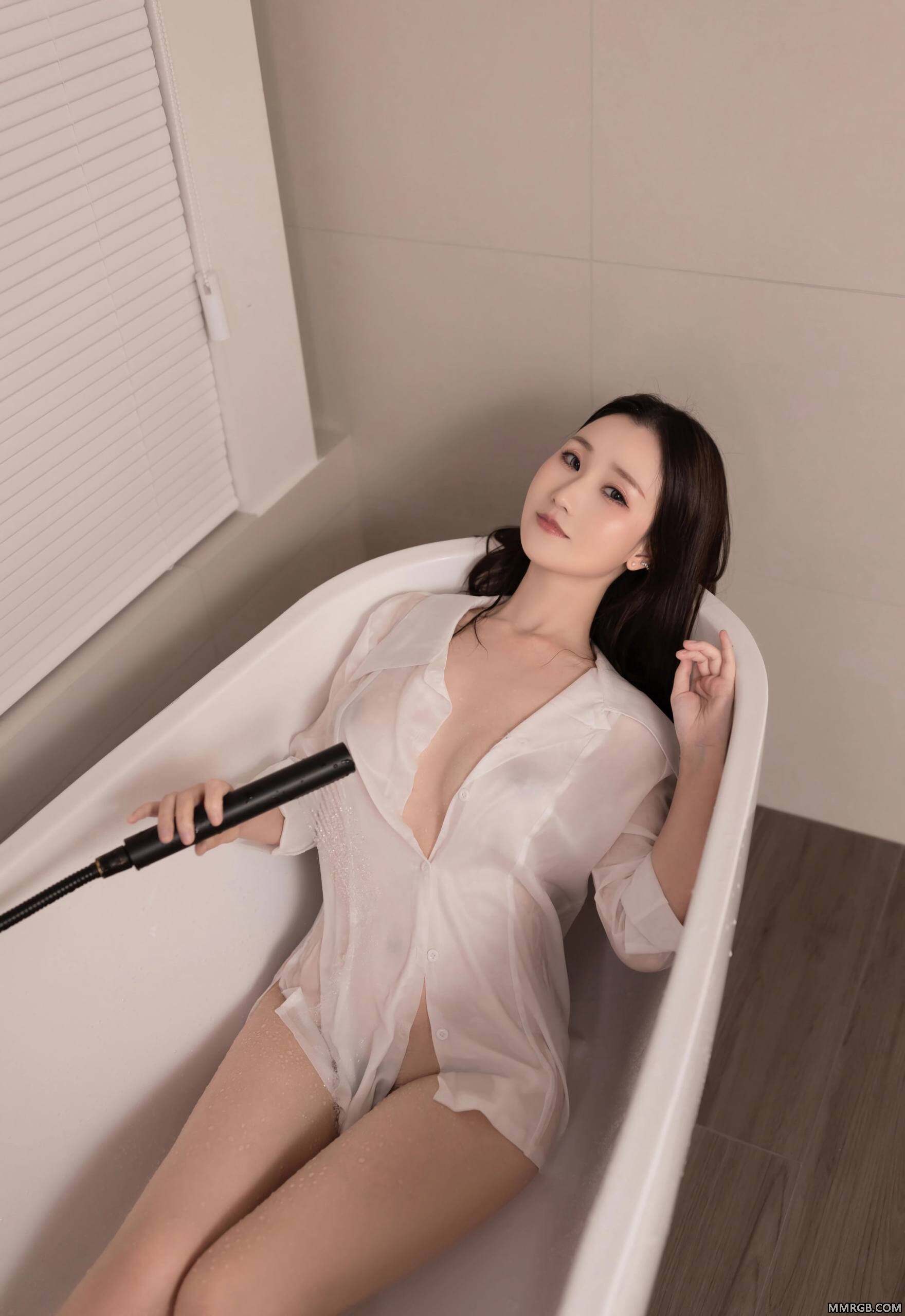 图片[74]-[XiuRen秀人网] 2025.12.10 No.11090 杏子Yada-秀人集